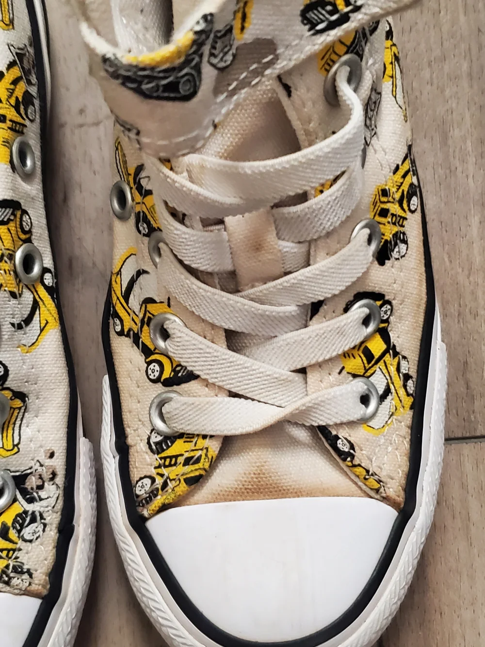 Converse Kids' High-Top Sneakers in White with Yellow Print